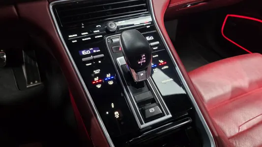 Porsche (971) 2.9 AWD E- 2019 9