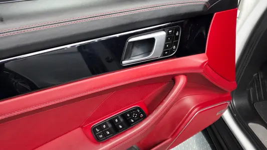 Porsche (971) 2.9 AWD E- 2019 36