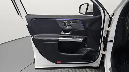 Mercedes-Benz GLB-Class X247 GLB220 2021 24