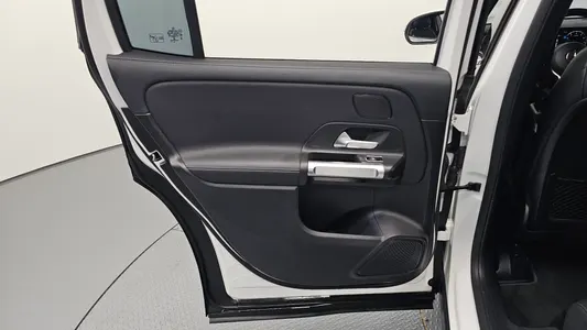 Mercedes-Benz GLB-Class X247 GLB220 2021 25