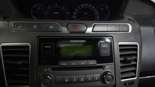 KG Mobility 코란도 투리스모 4WD TX 9 2015 16