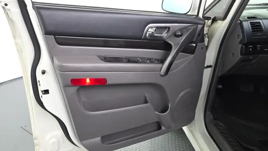 KG Mobility 코란도 투리스모 4WD TX 9 2015 24