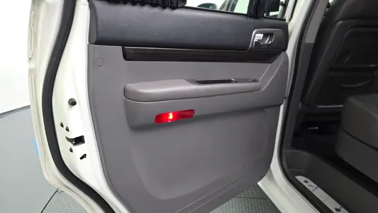KG Mobility 코란도 투리스모 4WD TX 9 2015 25