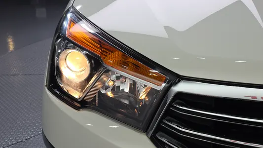 KG Mobility 코란도 투리스모 4WD TX 9 2015 22