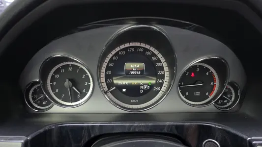 Mercedes-Benz E-Class W212 E220 CDI 2013 8
