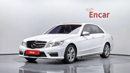 Mercedes-Benz E-Class W212 E220 CDI 2013