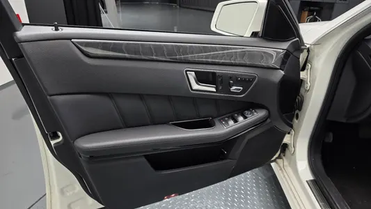 Mercedes-Benz E-Class W212 E220 CDI 2013 24