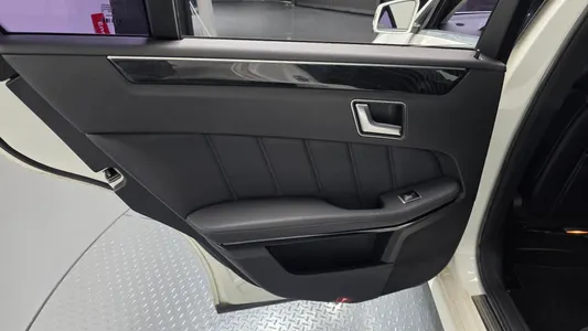 Mercedes-Benz E-Class W212 E220 CDI 2013 25