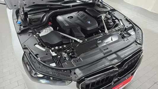 BMW 5 Series (G60) 530i xDrive M 2025 6