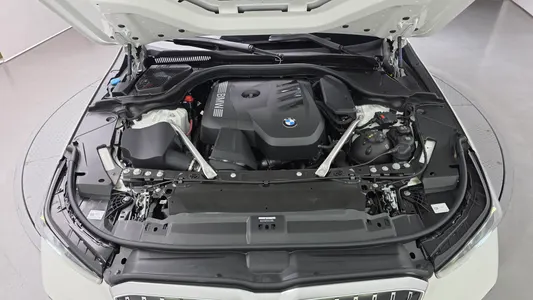 BMW 5 Series (G60) 520i M 2025 6