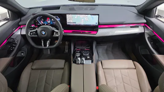 BMW 5 Series (G60) 520i M 2025 7