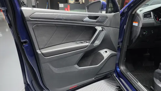 Volkswagen 2 2.0 TDI 2018 24
