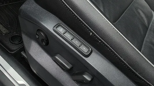 Volkswagen 2 2.0 TDI 2018 31