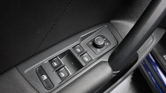 Volkswagen 2 2.0 TDI 2018 33