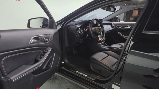 Mercedes-Benz GLA-Class X156 GLA220 2018 10