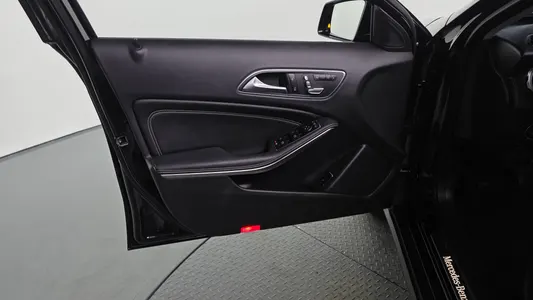 Mercedes-Benz GLA-Class X156 GLA220 2018 24