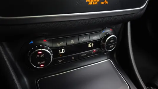 Mercedes-Benz GLA-Class X156 GLA220 2018 31