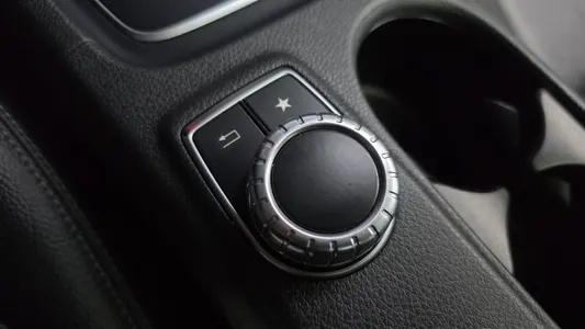 Mercedes-Benz GLA-Class X156 GLA220 2018 27
