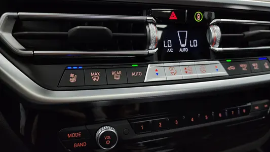 BMW X4 (G02) xDrive20i M 2023 33