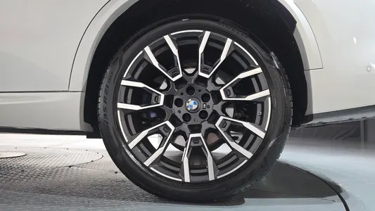 BMW X5 (G05) xDrive 40i M 2024 21