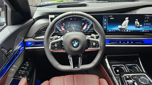 BMW 7 Series (G70) 740i xDrive M 2025 13