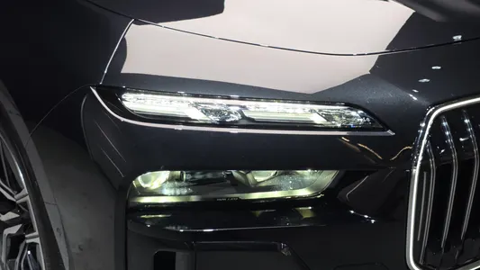 BMW 7 Series (G70) 740i xDrive M 2025 22