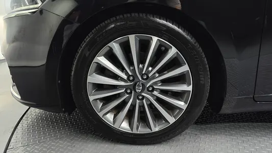Kia K7 3.3 GDI 2016 5
