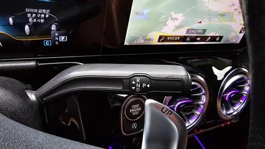 Mercedes-Benz GLA-Class H247 GLA45 AMG 4MATIC+ 2022 9