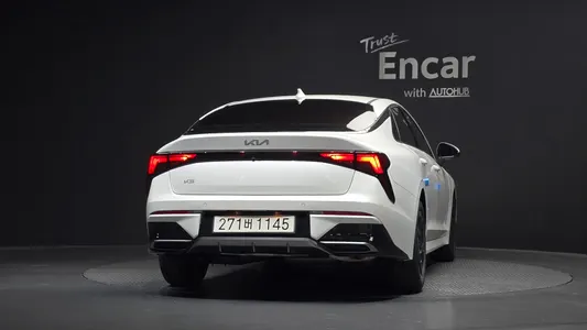 Kia K5 3 2.0 2025 4