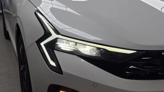Kia K5 3 2.0 2025 22