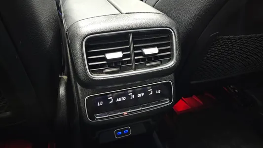Mercedes-Benz GLE-Class W167 GLE450d 4MATIC 2024 33
