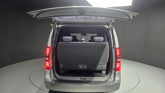 Hyundai Grand Starex 11 HVX 2013 20