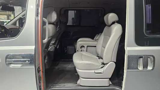 Hyundai Grand Starex 11 HVX 2013 26