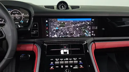 Porsche (976) 2.9 AWD 2025 13