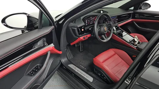 Porsche (976) 2.9 AWD 2025 10