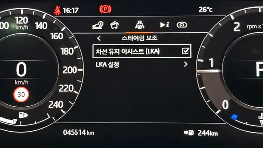 Land Rover 2 D180 SE 2020 17