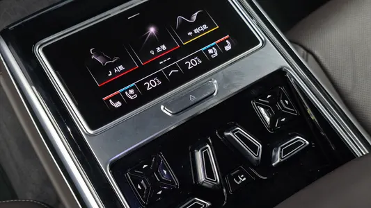 Audi A8 (D5) 50 TDI LWB 2021 19