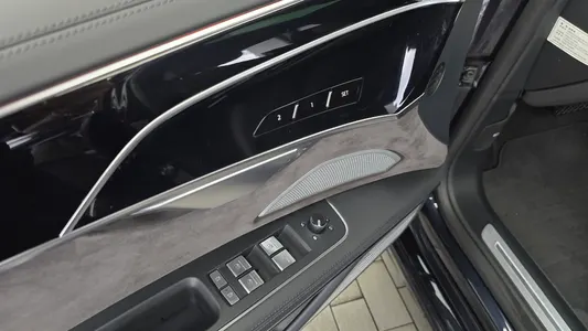 Audi A8 (D5) 50 TDI LWB 2021 30
