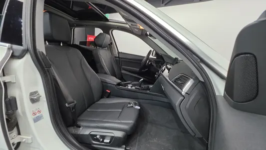 BMW 3 Series GT (F34) GT 320d xDrive 2020 10