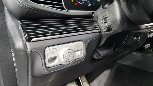 Mercedes-Benz GLS-Class X167 GLS600 4MATIC 2023 41