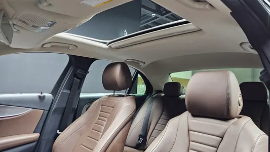 Mercedes-Benz E-Class W213 E300 2019 18