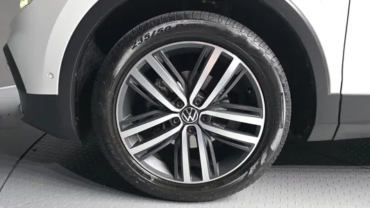 Volkswagen 2 2.0 TDI 4 2022 5
