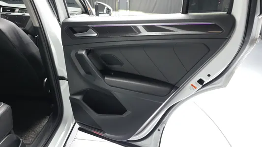 Volkswagen 2 2.0 TDI 4 2022 25