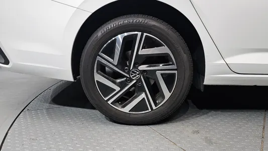 Volkswagen 7 1.5 TSI 2023 5