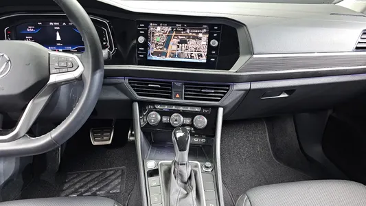 Volkswagen 7 1.5 TSI 2023 13