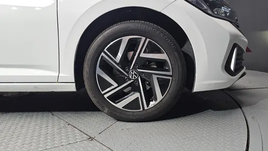 Volkswagen 7 1.5 TSI 2023 21