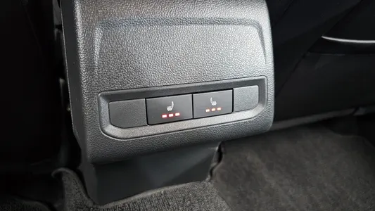 Volkswagen 7 1.5 TSI 2023 28