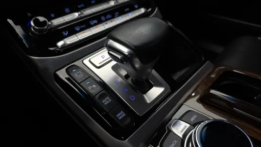 Genesis EQ900 5.0 GDI AWD 2017 9