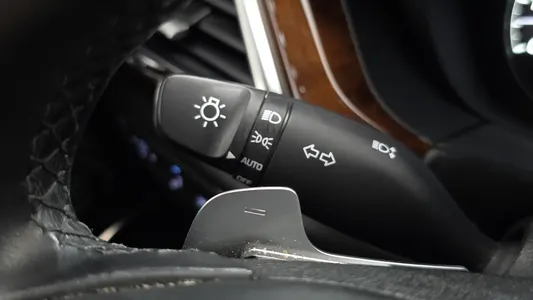 Genesis EQ900 5.0 GDI AWD 2017 33