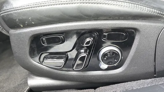 Genesis EQ900 5.0 GDI AWD 2017 36